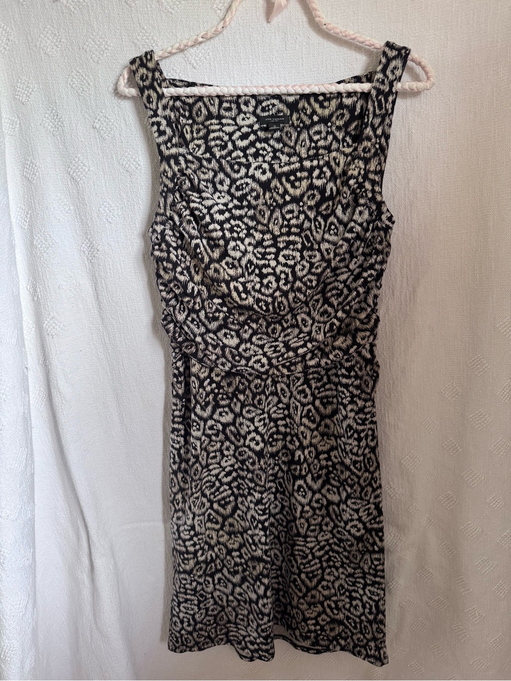 Ann Taylor Black Ruched Waist Beige Nude Sheath Dress Sz 8